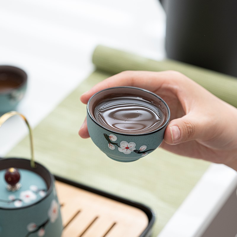 Yucheng purple sand travel quick cup a pot of four cups portable bag ceramic teapot literati tea set kung fu tea set Application Scenario