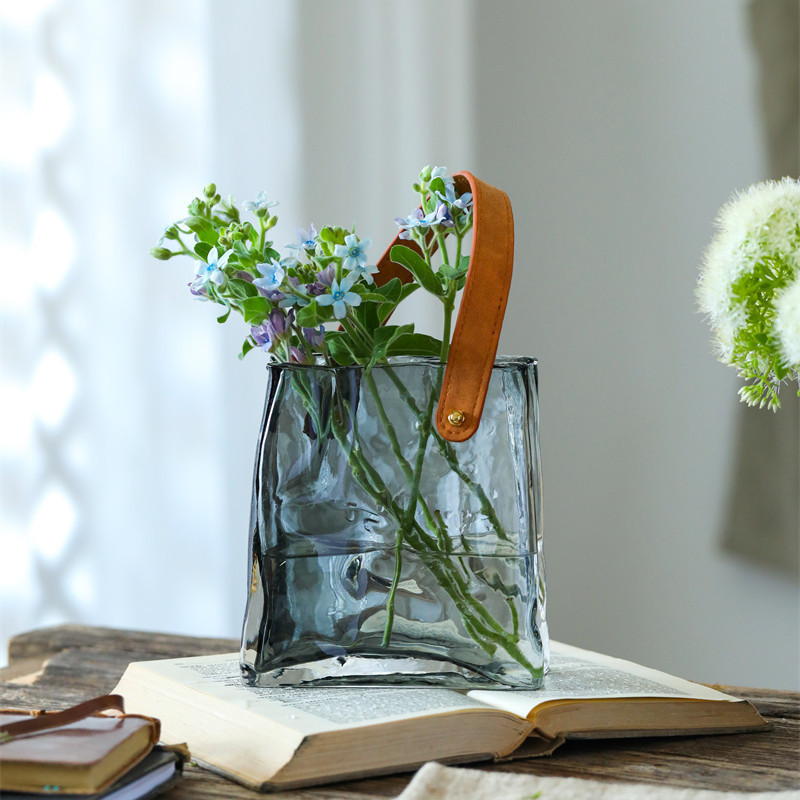 Light luxury handbag glass vase