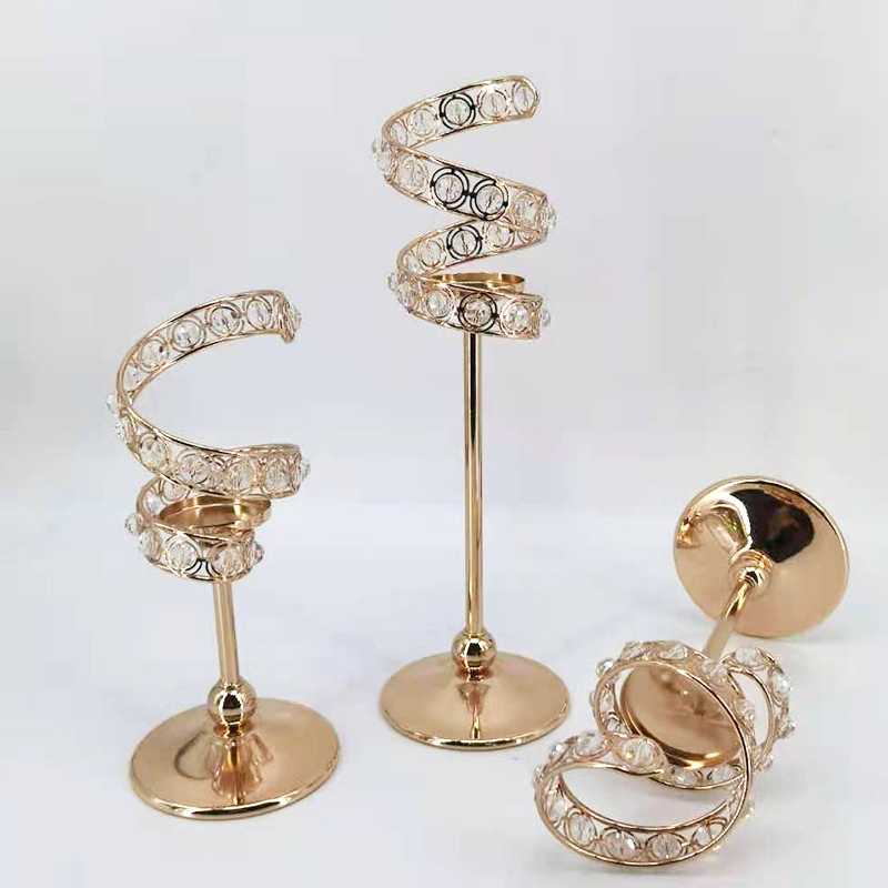 Manufacturers wholesale European electroplating iron art candle stand wedding props retro candle stand creative display in stock details Picture