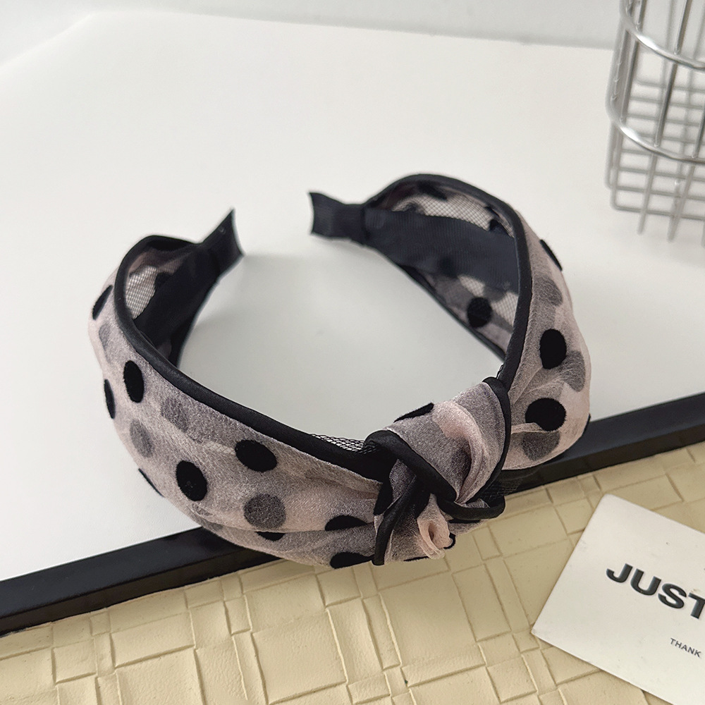 Retro polka dot mesh hair band, wide-edge headband, French elegant style, hairpin, girlish heart, versatile hair pressing accessory Specification image