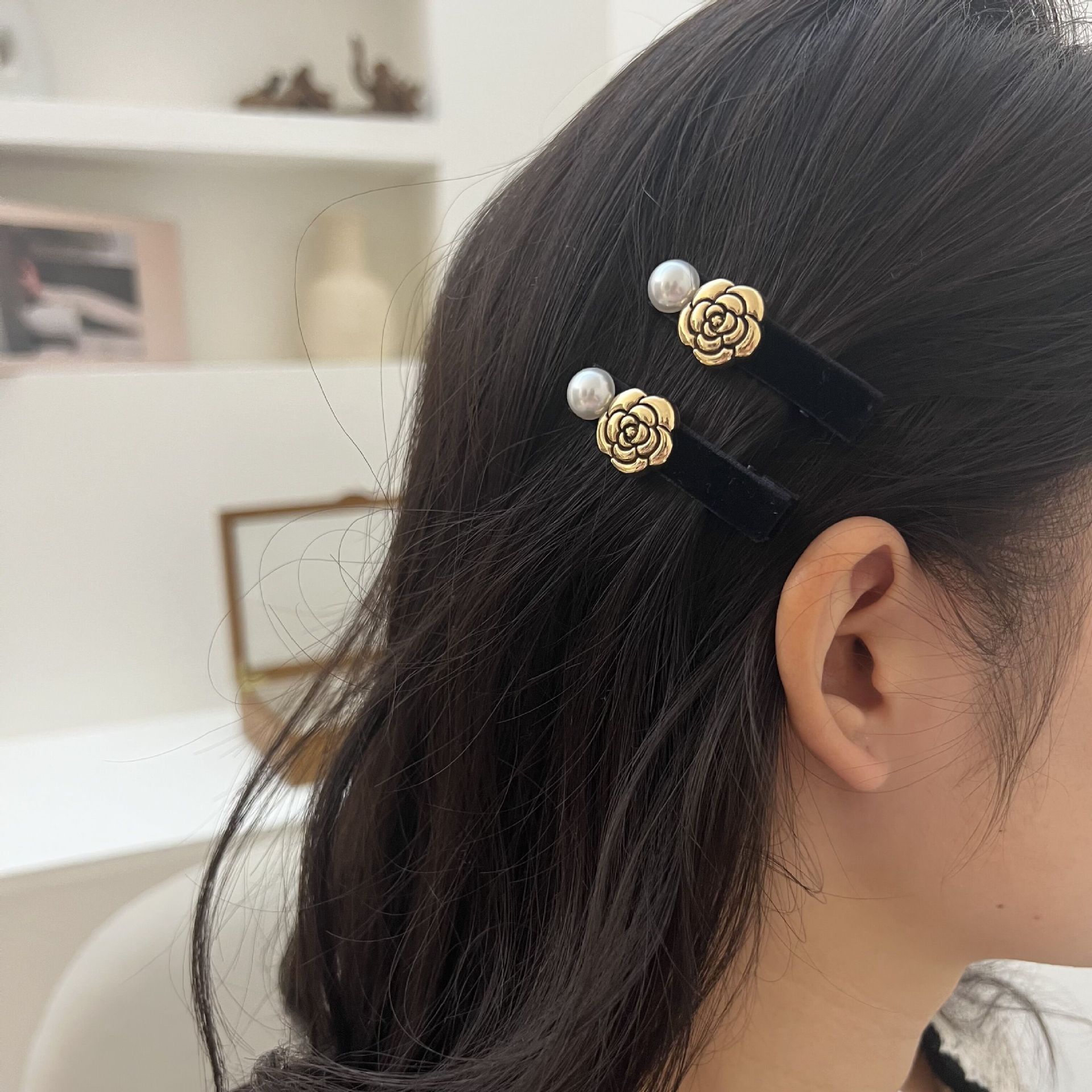 新款个性珍珠细节图