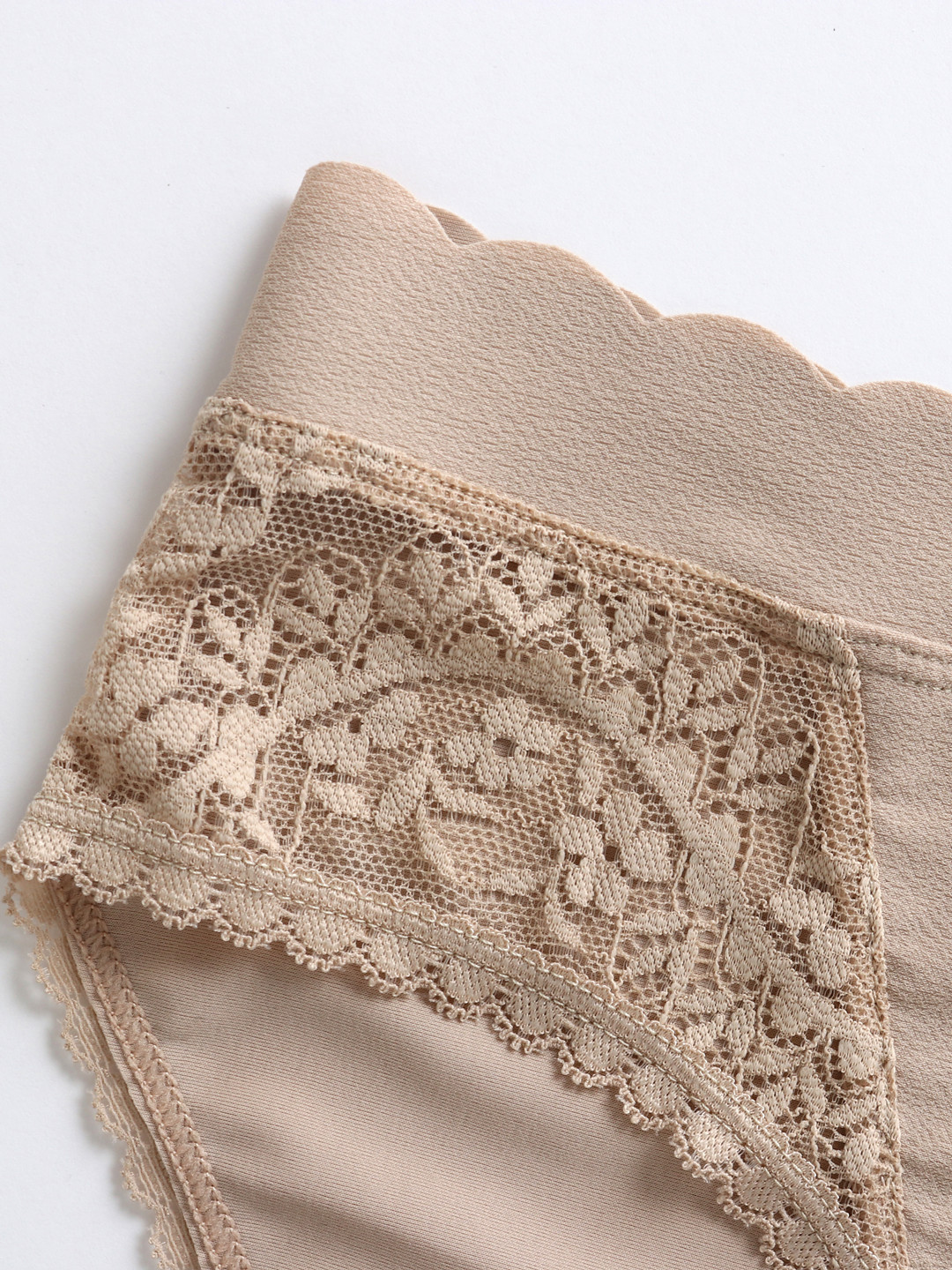 米高无痕内裤性感蕾丝接拼波浪边包臀三角裤任意裁舒适棉裆底裤头详情11