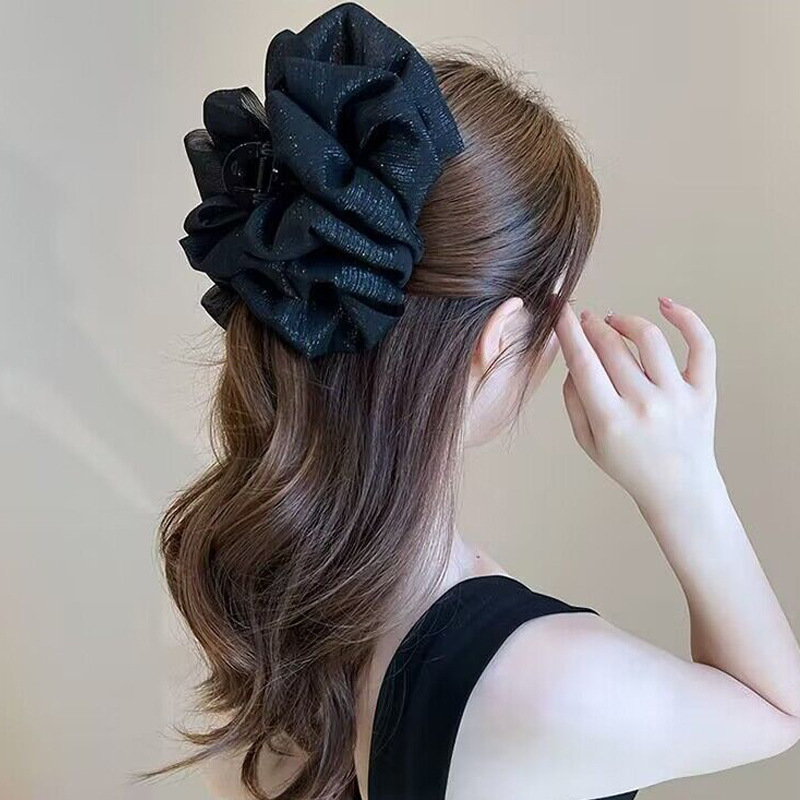 Silver Double-Sided Seersucker Hair Clip Shark Clip Grab Clip Super Large Hair Clip Female Back Head Disc Hairpin 2023 New Application Scenario