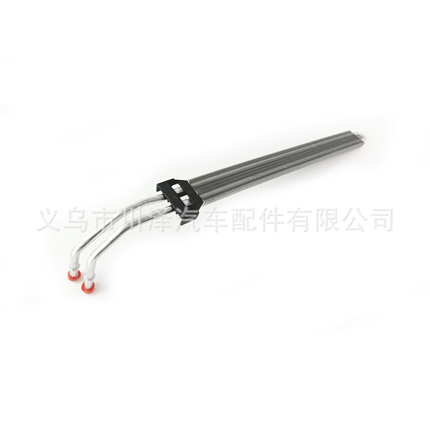 Applicable to Porsche CAYENNE steering gear cooler radiator 7P0422885 95834706900 details Picture