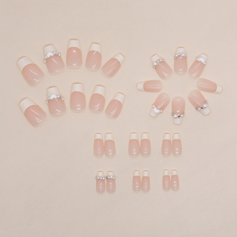 Short ballet white pearl sparkling cream yellow French cute girl false nail finished product wearable nail ins style Application Scenario