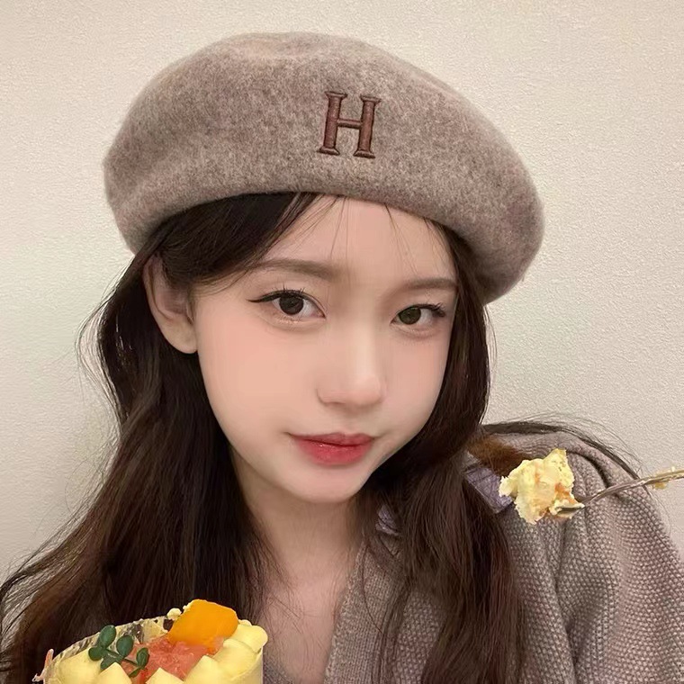 Korean-Style Embroidered H Letter Oat Woolen Beret For Women, Ins Style, Autumn And Winter Temperament, Trendy Retro Painter Hat