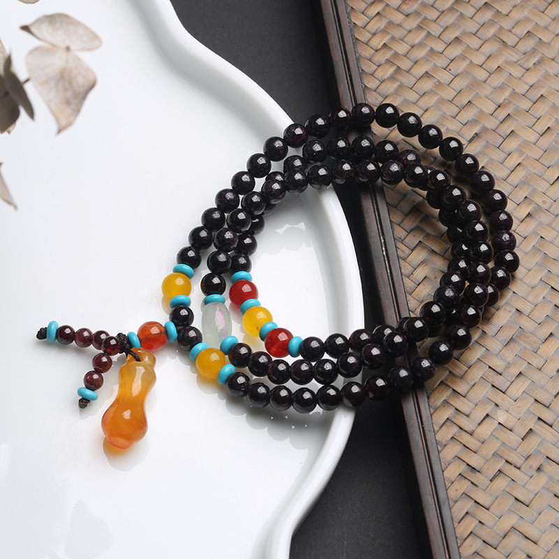 Qiu's Natural Garnet bracelet 5mm three-loop garnet crystal Valentine's Day gift fashion accessory Item Picture