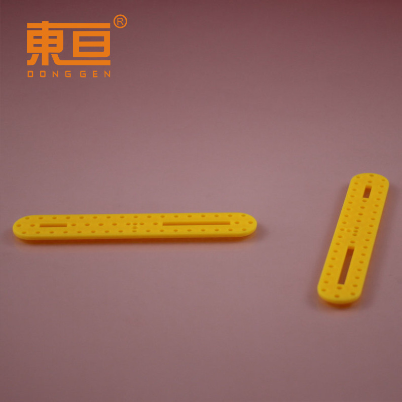 X1590 Yellow New building block pieces, thickened new plastic pieces, technology building block parts, ice cream plastic pieces Specification image