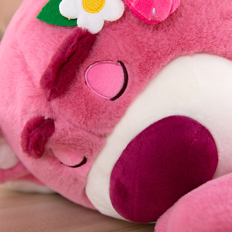 Creative strawberry Bear plush toy figurines, long and cute, girlish, big bear throw pillows, gift items for boys and girls Application Scenario