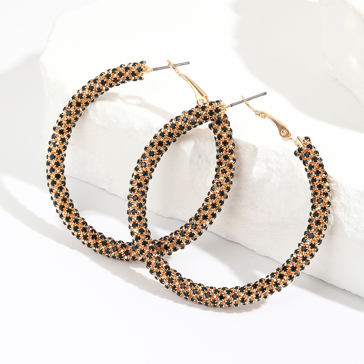 5.5 cm starry Sky HOOP HOOP EARRING welded copper claw chain welded C-shaped hoop earring details Picture