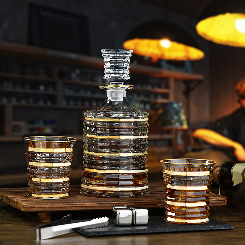 Glass Wine Bottle Hand Tracing Gold Thread Whiskey Set Luxury Crystal Tracing Gold Wine Set Glass Wine Bottle Set details Picture