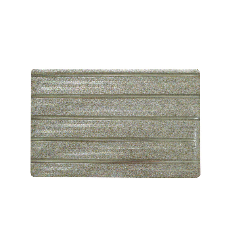 Womei rectangular European-style high-end modern fashion creative striped textured placemats, simple PVC waterproof, oil-proof, heat-insulating and eco-friendly table MATS, Western placemats Application Scenario