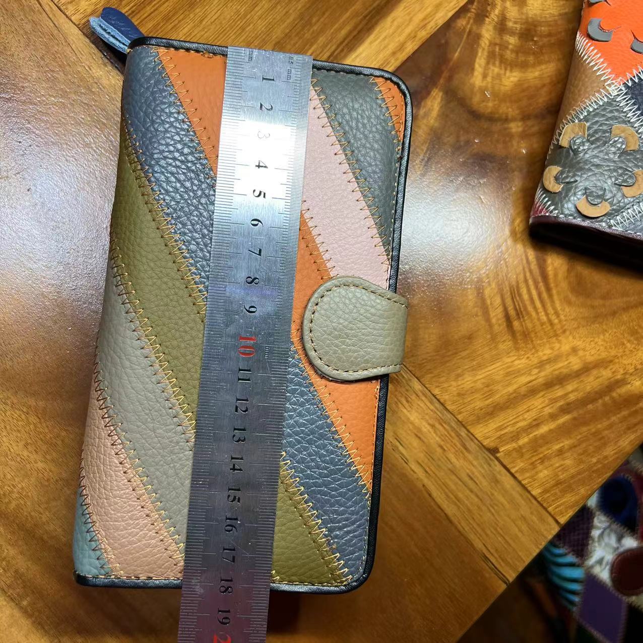 女士钱包实物图