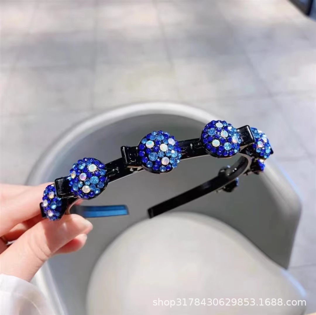 Headband Net Red Bangs Clip Special Forehead Clip Broken Hair Mother Model 2023 New High Appearance Level Explosive Model Application Scenario