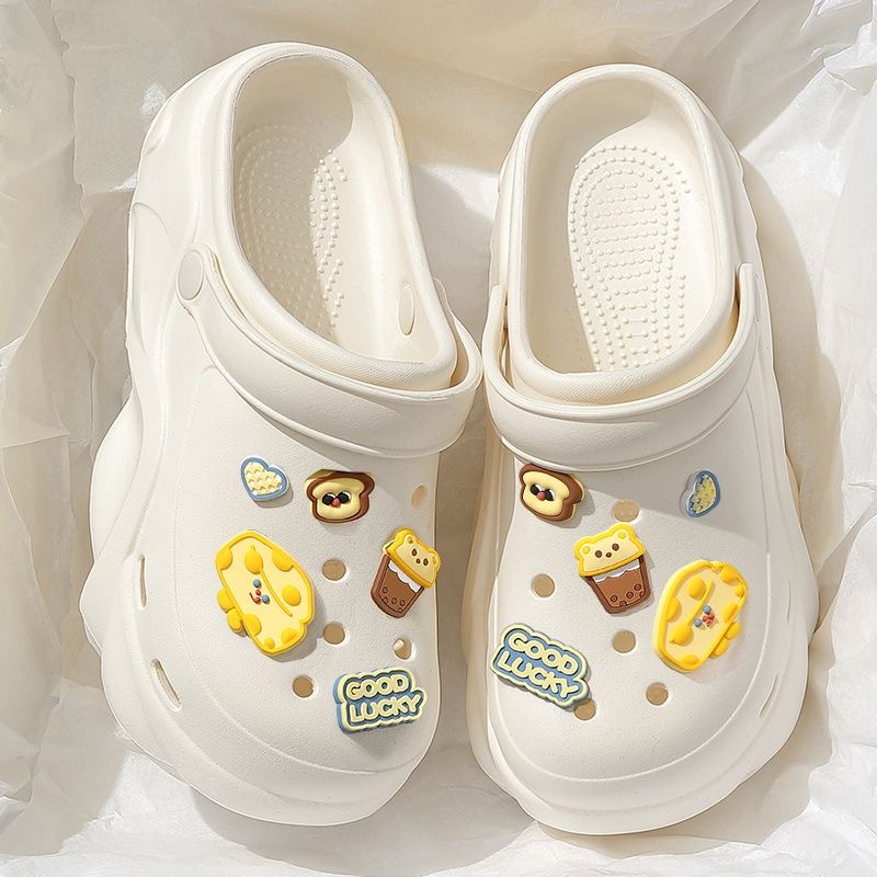 EVA material thick-soled women's clogs, thick-soled height-increasing, anti-slip, odor-proof, cute sandals, versatile and casual for women's outerwear Application Scenario
