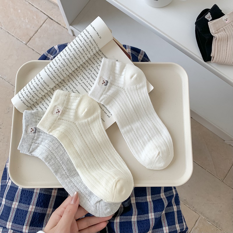 Sock stall, one-piece consignment. Cute cartoon embroidered thin short socks for women in spring and summer, trendy and versatile on Instagram, breathable, mesh shallow-mouthed short socks, one-piece consignment details Picture