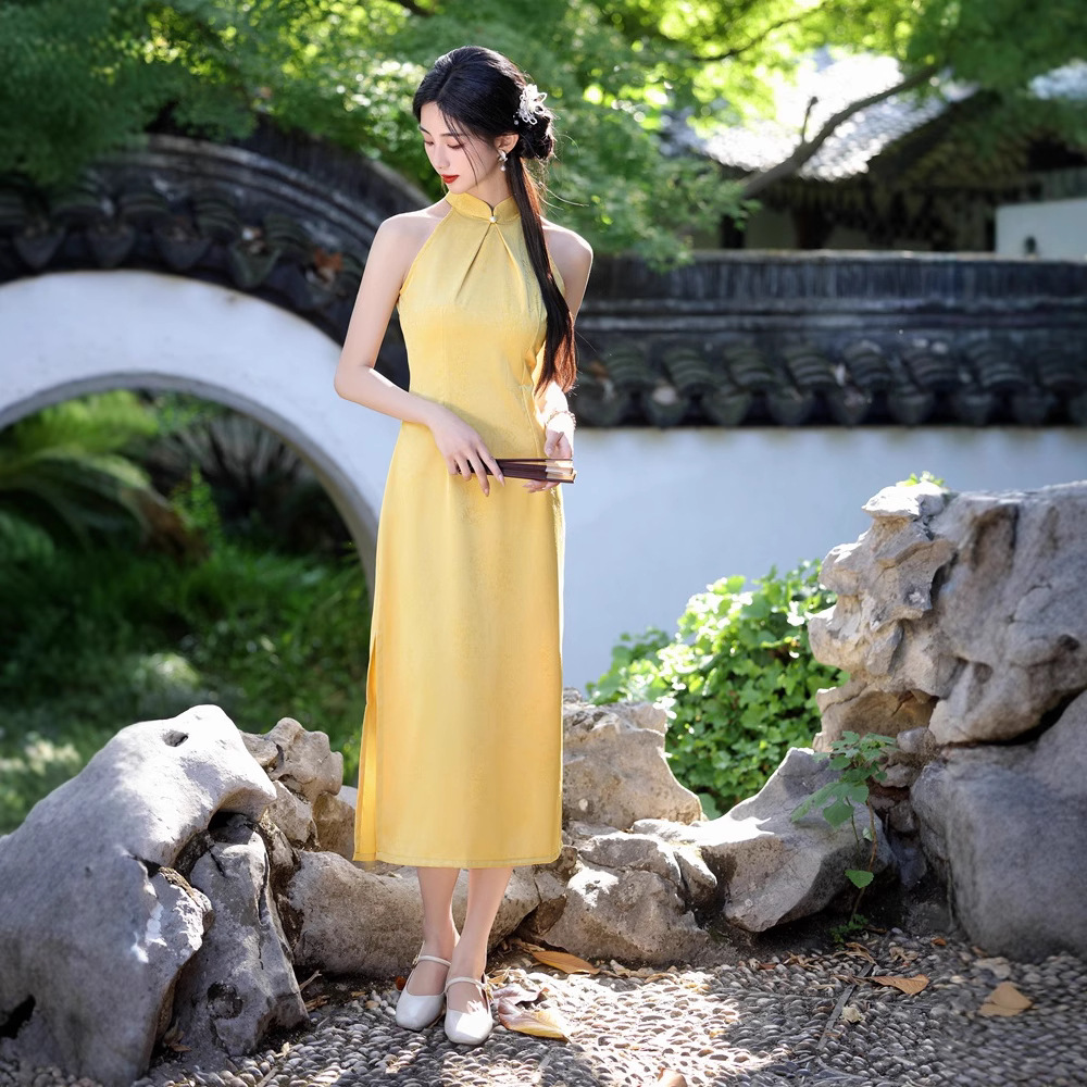 Yellow cheongsam 2025 new style young girl new Chinese-style daily improved sleeveless beautiful dress for summer