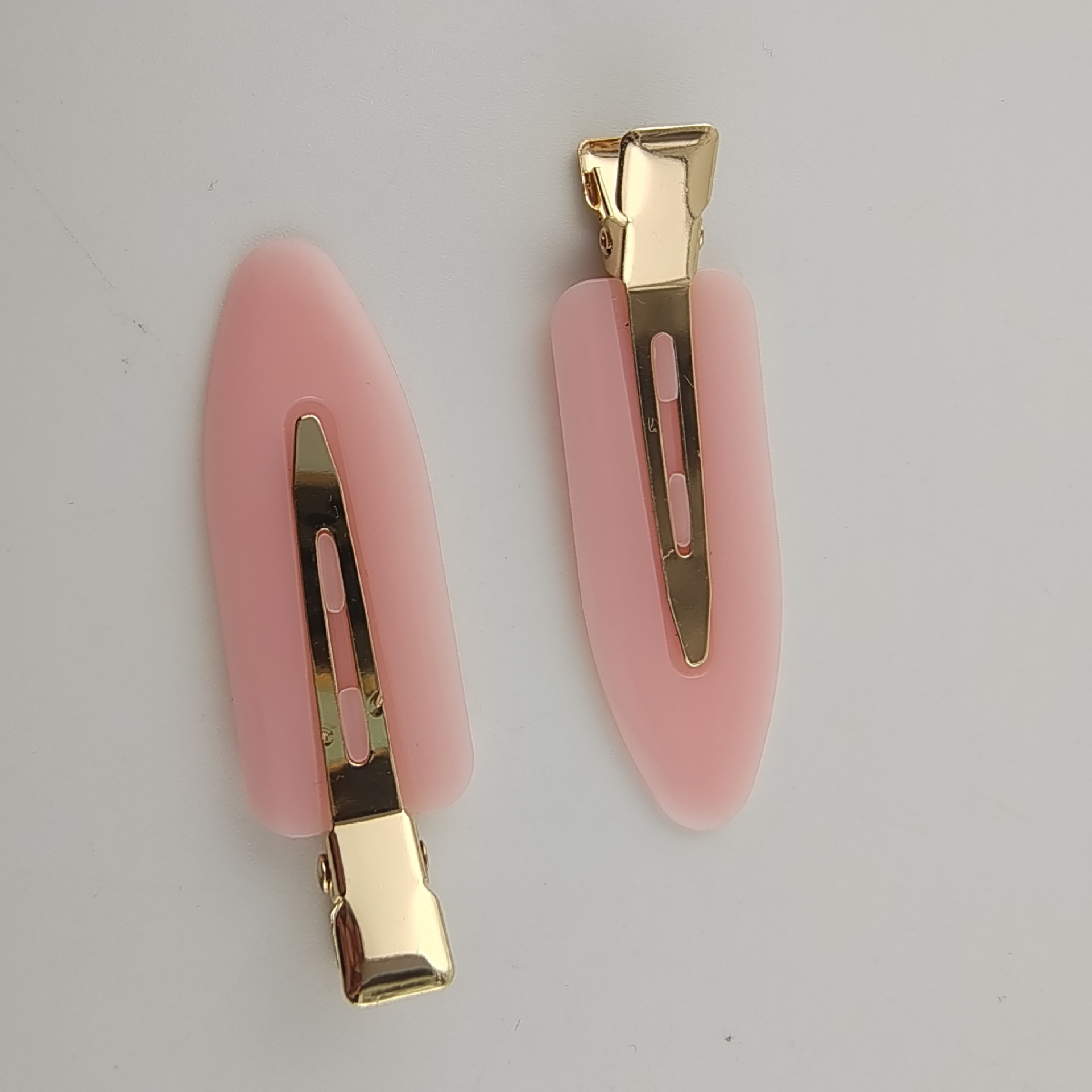 DIY summer candy-colored seamless hair clips by female Internet celebrity, 2025 new style hair clips with simple bangs on the side DIY summer candy-colored seamless hair clips by female Internet celebrity, 2025 new style hair clips with simple bangs on the side