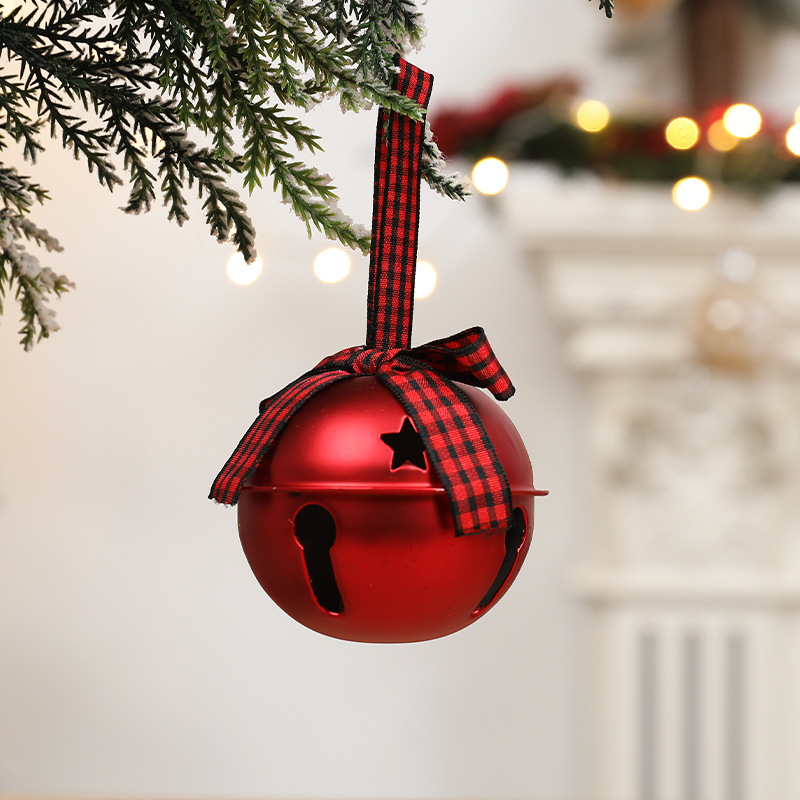 DIY Tree Accessories