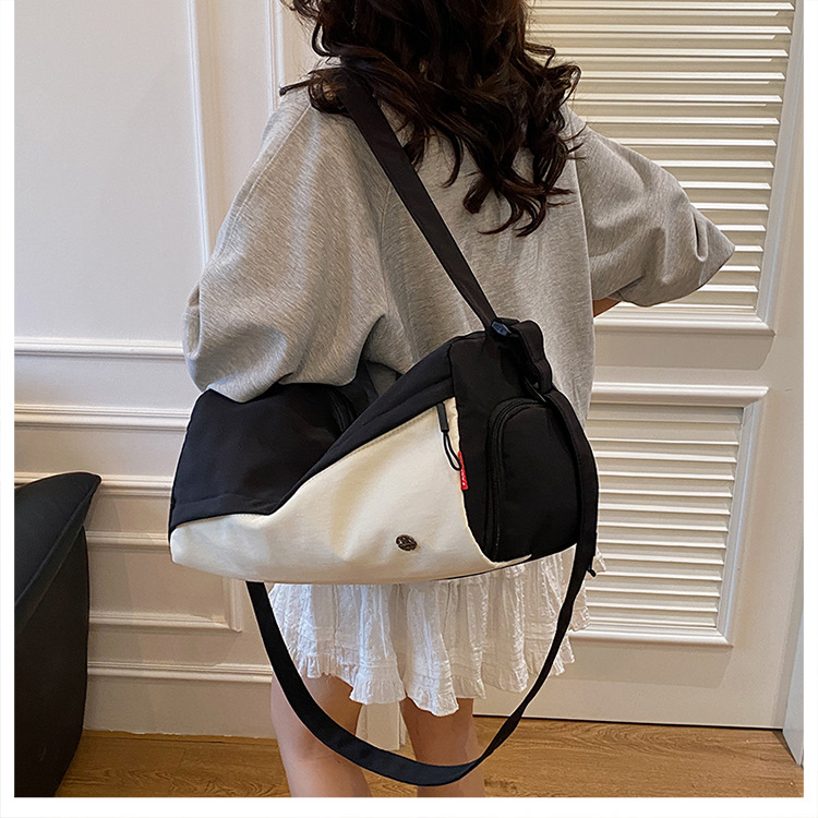 跨境韩版包包女2025新款防水尼龙包时尚新月包百搭轻便斜跨包详情33