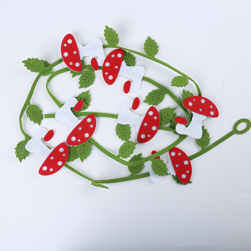 Wholesale of wall hanging decorative felt cloth for kindergarten environment decoration, felt cloth for children's bedroom decoration, cartoon fruits Specification image