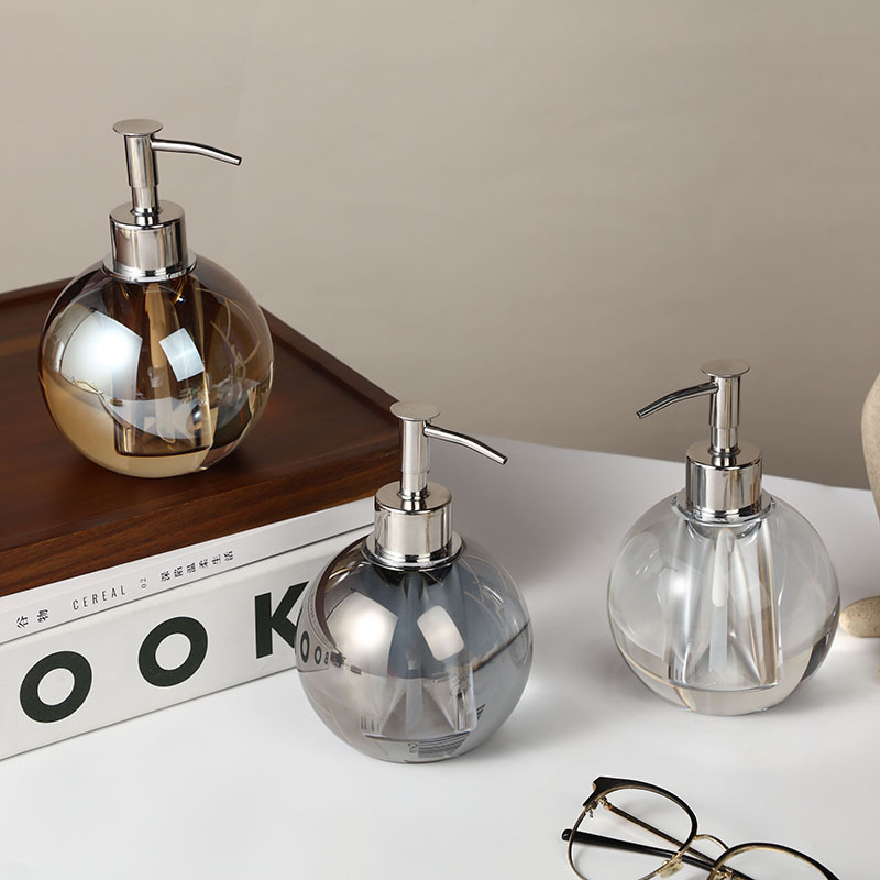 Crystal press soap dispenser, household lotion bottle, body wash bottle, creative crystal glass hand sanitizer bottle in stock for wholesale Application Scenario