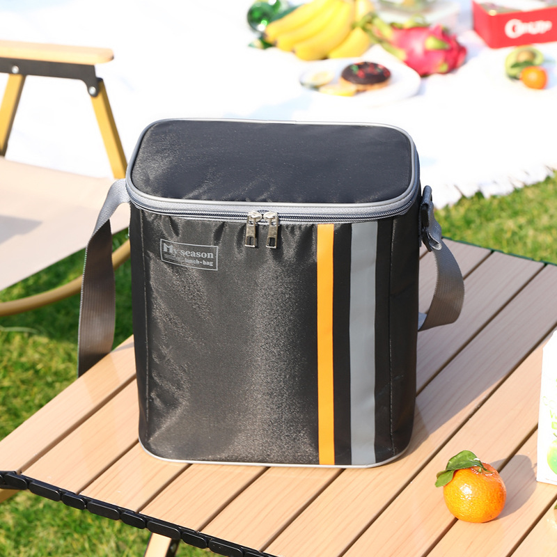 Simple office worker commuting ice packs, large-capacity square lunch packs, portable crossbody student insulated bento packs details Picture