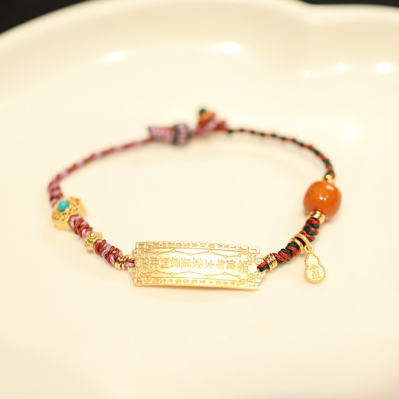 2023 Zodiac Year bracelet: Forbidden City color amber bracelet for boys and girls, a niche design of traditional Chinese style jewelry Item Picture