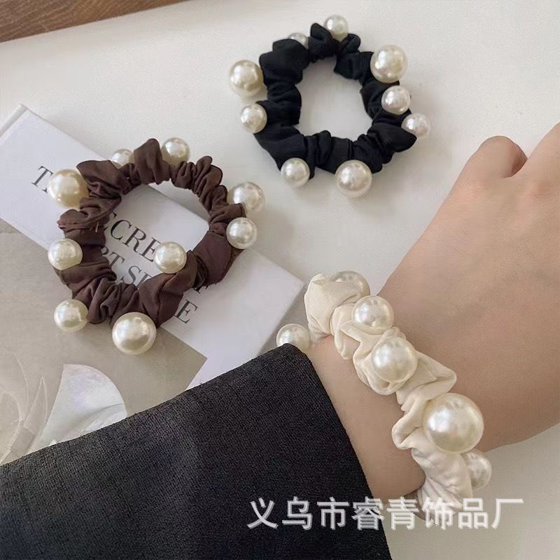 简约优雅珍珠细节图