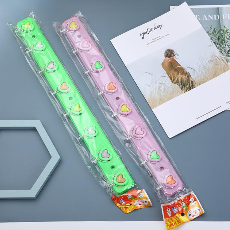628 Peach Heart 8-piece hook Adhesive hook, plastic adhesive hook 8-piece hook, clothing hook behind the door, 2-yuan store supply