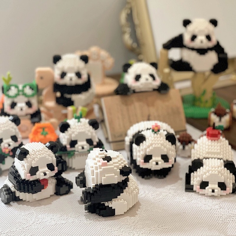 中国熊猫积木花花拼装玩具儿童男孩女孩微颗粒兼容乐高积木小盒装国潮