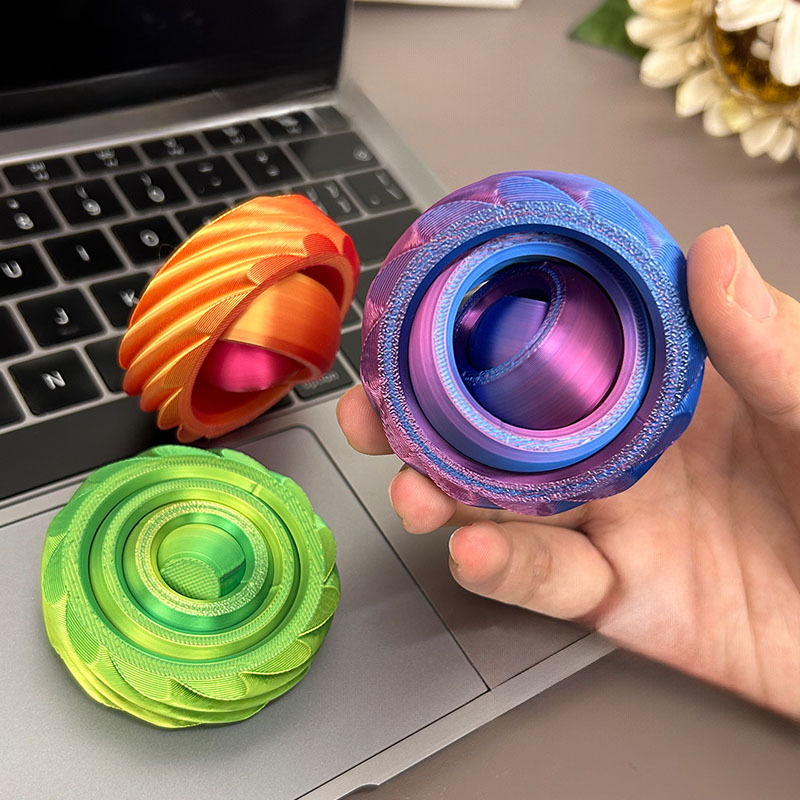 3d process printed rotating gyroscope, a stress-relieving 3D toy for children and students, a must-play tool for adults, and an educational tool pic 4