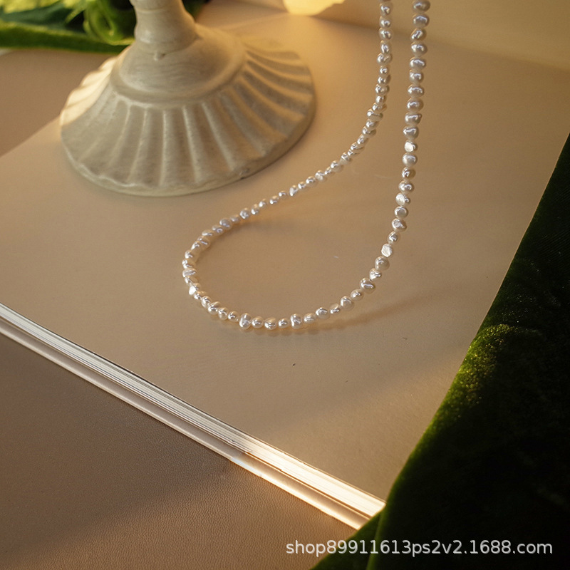 French Baroque natural freshwater pearl necklace, a high-end, light luxury, niche new bestseller, a stylish collarbone chain Application Scenario