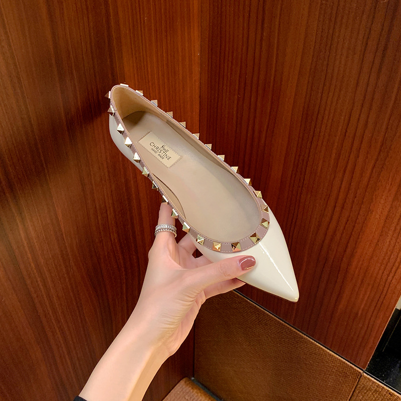 【sheii苏茵茵】夏季一脚蹬韩版仙女风尖头浅口铆钉平底鞋女单鞋