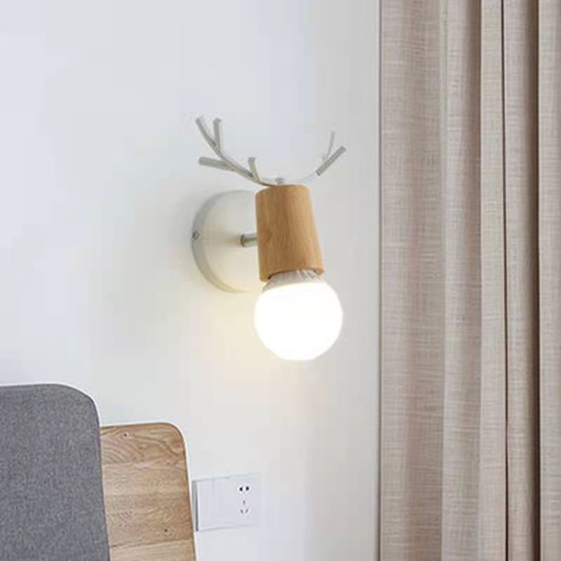 Nordic internet-famous wall lamp, living room background wall, corridor, passageway, antler wood, iron, creative, modern and simple bedside lamp Application Scenario