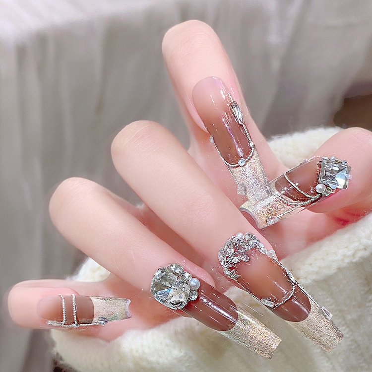 Wholesale nail diamond jewelry, pile of nail diamond accessories, glittering pillows, fat squares, rock sugar, irregular-shaped pile of nail diamond accessories Application Scenario