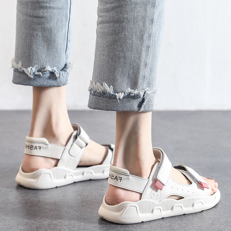 Women's flat sandals 2024 new evening style gentle shoes, sporty Roman sandals, ins trendy matching skirts