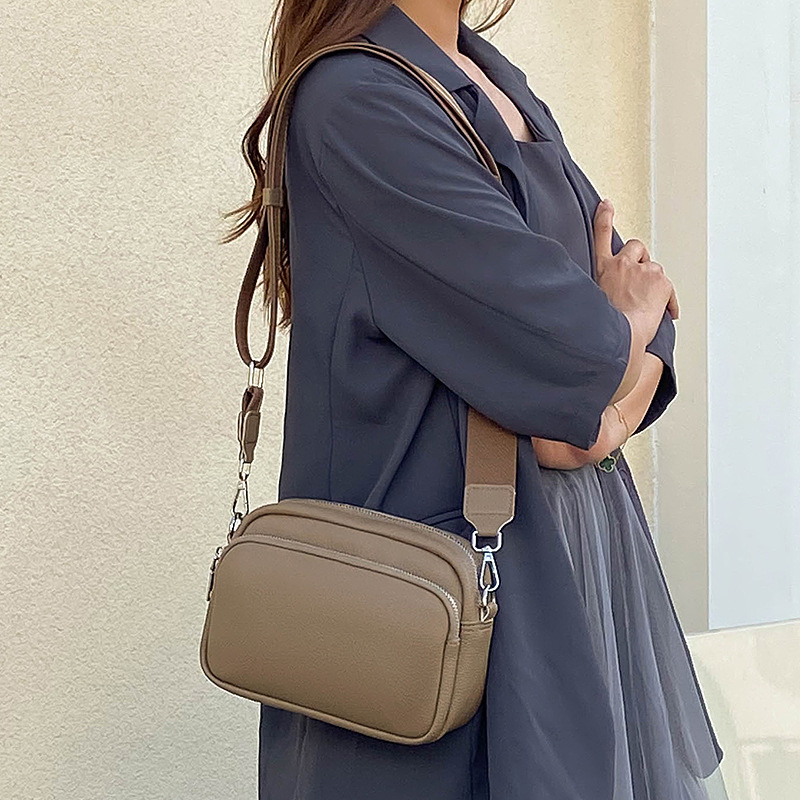 Fashion Bag Women's Bag 2023 New Cross-Border Foreign Trade Large Capacity Crossbody Bag Women's Shoulder Small Square Bag Bags Application Scenario