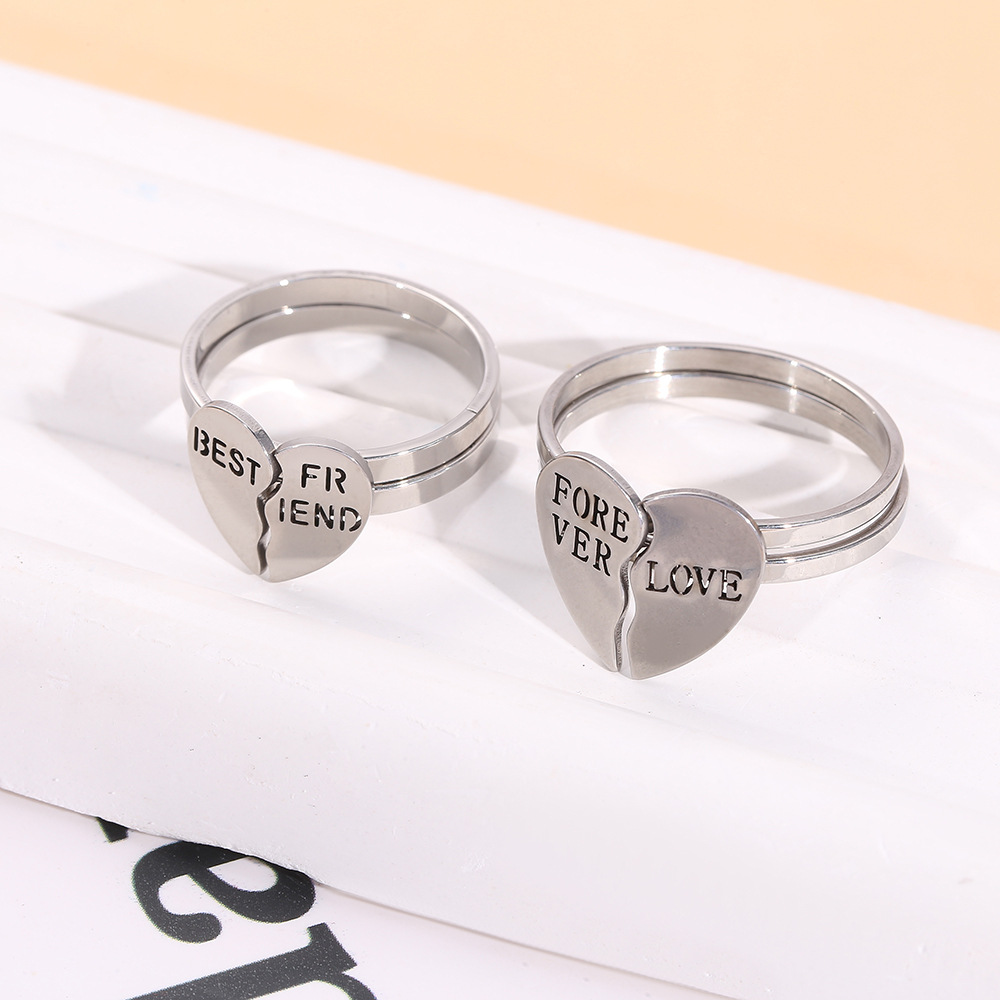 New heart-shaped engraved ring, fashionable and elegant jewelry, Qixi Festival gift, stainless steel ring for couples