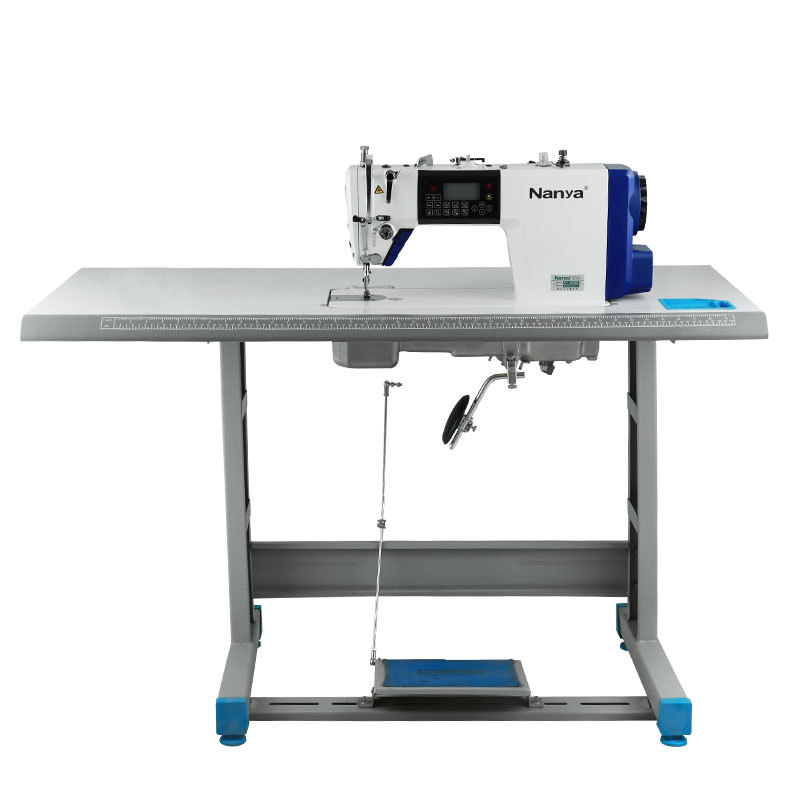 Computerized step, universal thickness and thinness, fully automatic thread cutting, reverse sewing, foot lifting and pressing, industrial and household intelligent integrated sewing machine Item Picture
