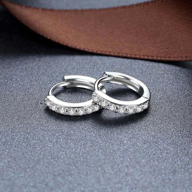 Cross-border live streaming is selling sweet and stylish diamond-encrusted heart-shaped earrings, stud earrings and women's ear buckles details Picture