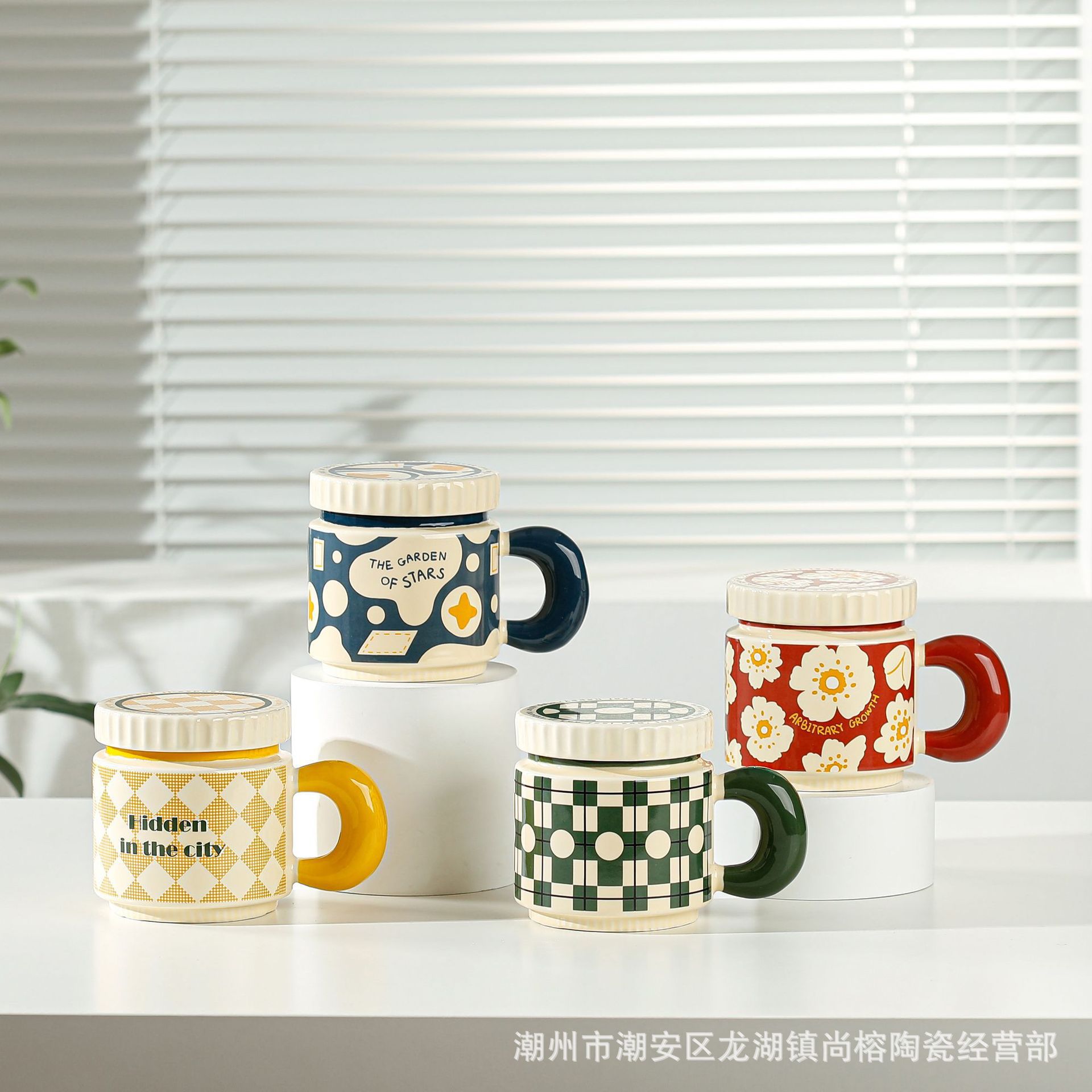 Creative flower ceramic cups, niche high-end coffee cups, light luxury mugs, water cups with high appearance standards, camellia cups as gifts Application Scenario