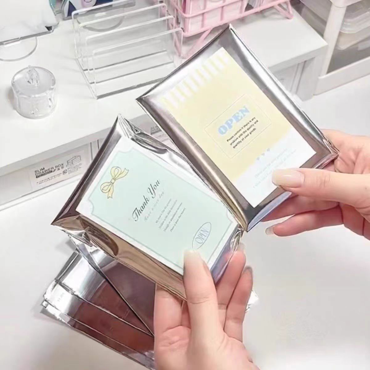 Super value silver small card mirror self-sealing bag packaging material, card sealing sticker, InS-style small card personalized sealing bag Specification image
