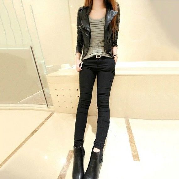 The 2022 autumn/winter new Korean-style motorcycle PU leather jacket is a slimming short leather jacket with a large size that makes you look petite Application Scenario