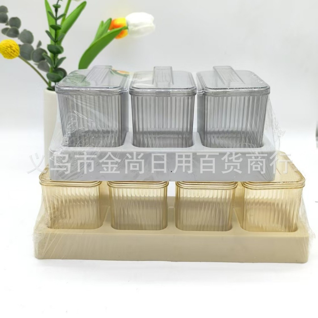Plastic salt, monosodium glutamate, seasoning storage box, moisture-proof salt jar, seasoning box base, kitchen four-compartment independent seasoning box, thickened Application Scenario