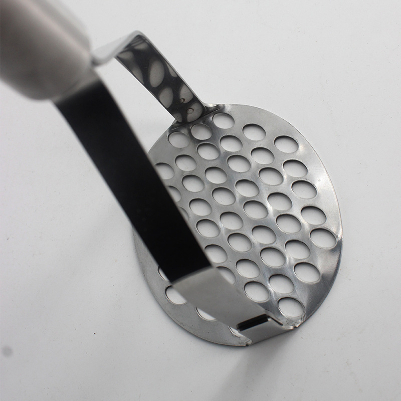 Potato Puree 430 Stainless Steel Potato Press Multi-Function Slotted Spoon Red Sweet Potato Fruit Puree Press Potato Masher Application Scenario