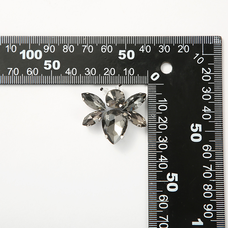 Spot Glass Rhinestones Small Bees Handmade Beaded Clothing Diy Design Bags Shoes And Hats Decoration Manufacturers Straight Hair Application Scenario