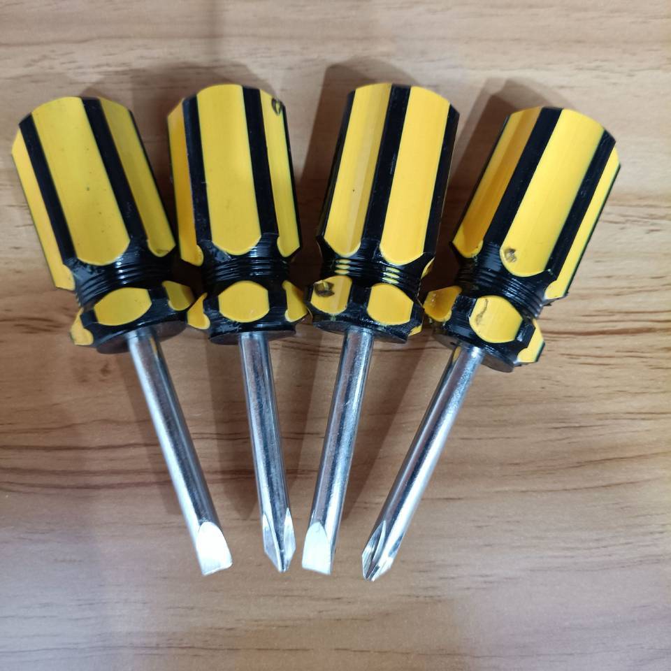 Yellow small radish head screwdriver, flat-head screwdriver, yellow handle screwdriver, screwdriver, hardware repair tools