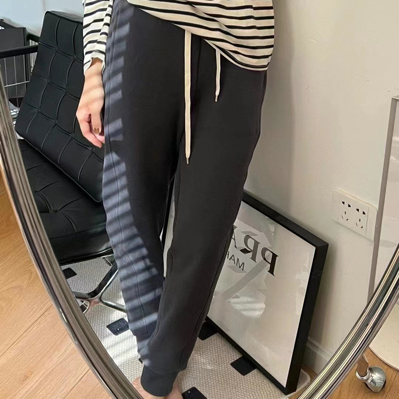 2022 Bird Family Winter Couple Style fleece, thickened embroidery, small label, high weight, warm and windproof sweatpants, one-piece consignment Specification image