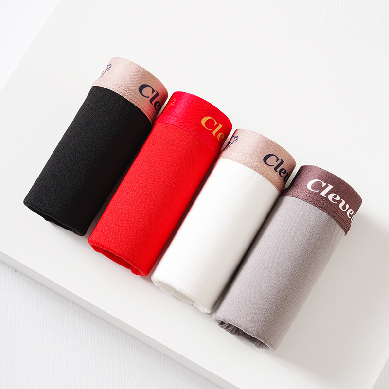 Men's underwear in stock: Men's briefs, breathable men's underpants, mid-waist, large-sized four-corner underwear for teenagers, men's autumn and winter Application Scenario